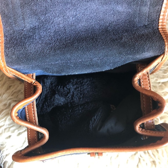 Vintage Crossbody Dooney & Burke Purse - Picture 10 of 11
